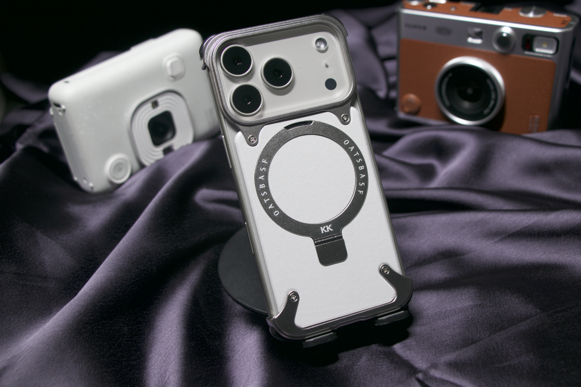 KK Leather — iPhone 17 Series