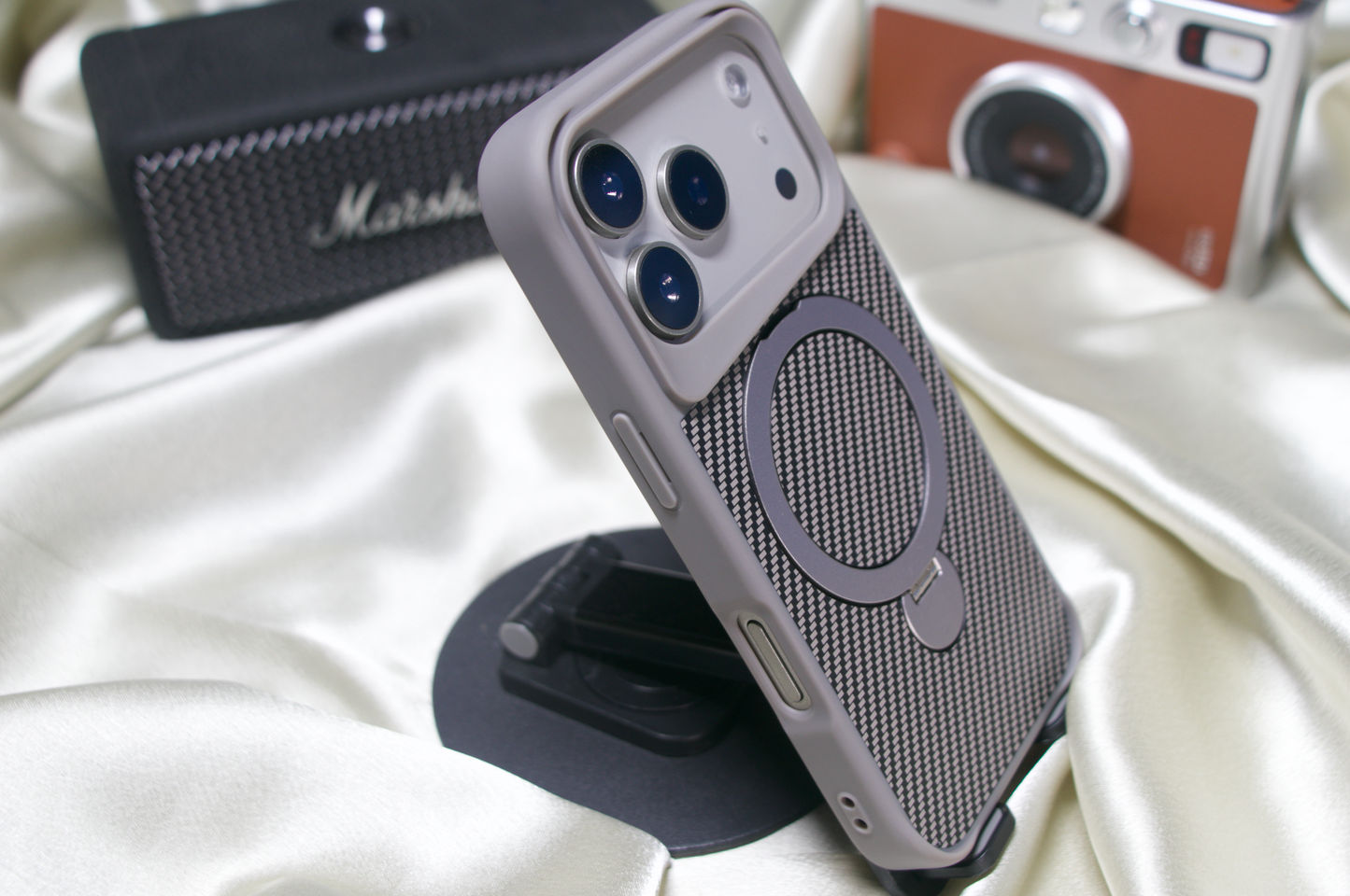 KK Carbon Luxe — iPhone 17 Series