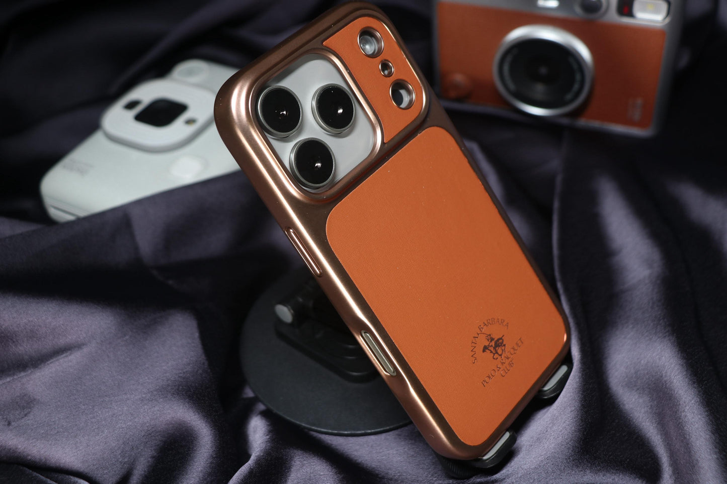 Santa Barbara Lucas — iPhone 17 Series