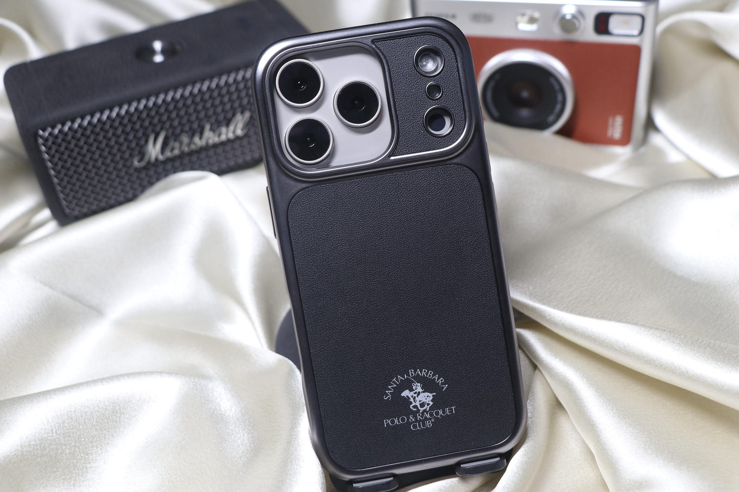 Santa Barbara Lucas — iPhone 17 Series