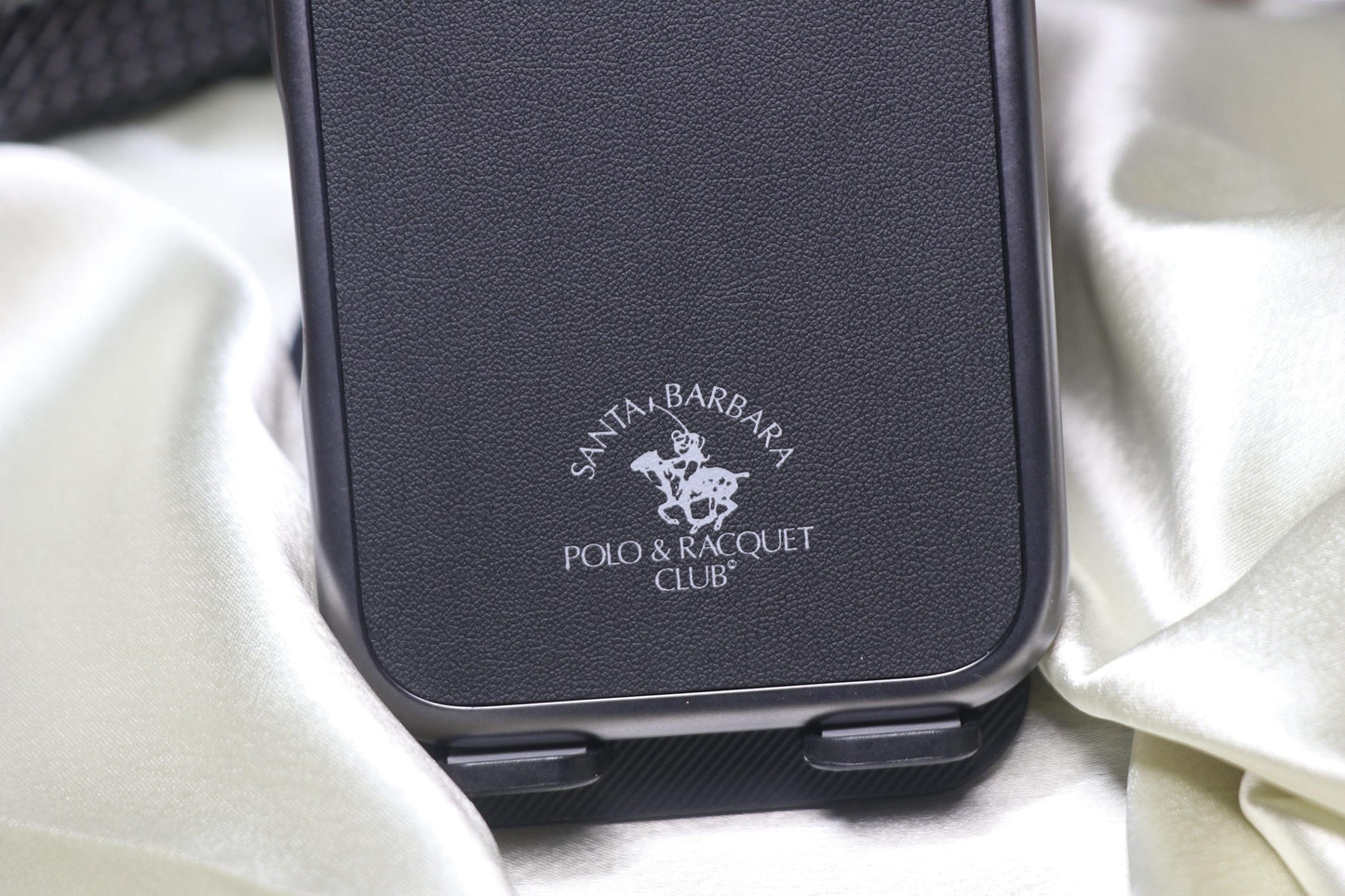 Santa Barbara Lucas — iPhone 17 Series