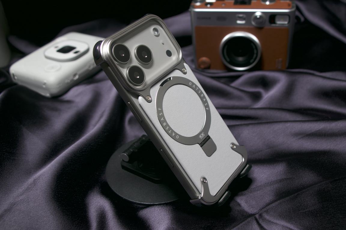 KK Leather — iPhone 17 Series