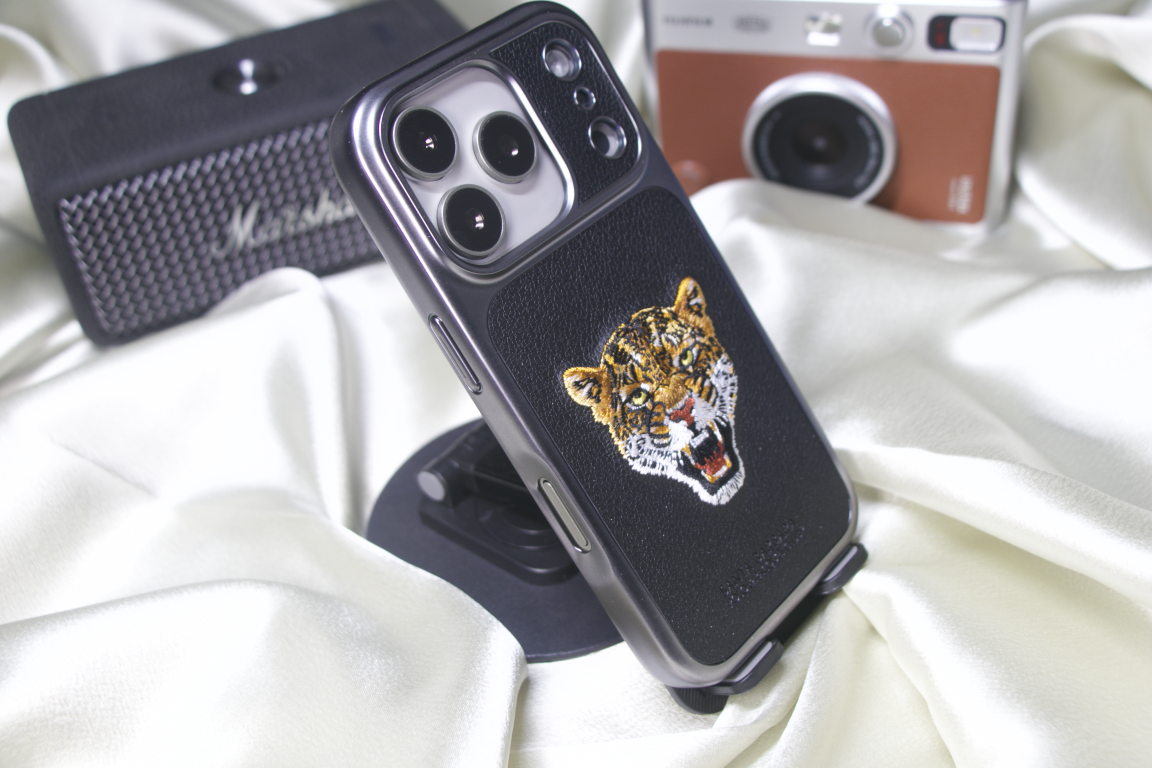 Santa Barbara Savanna — iPhone 17 Series Series