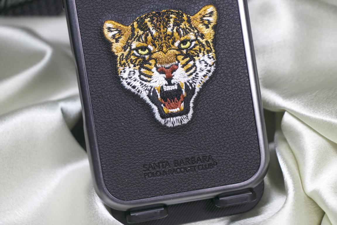 Santa Barbara Savanna — iPhone 17 Series Series