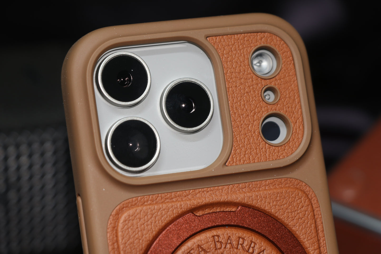 Santa Barbara Primo — iPhone 17  Series