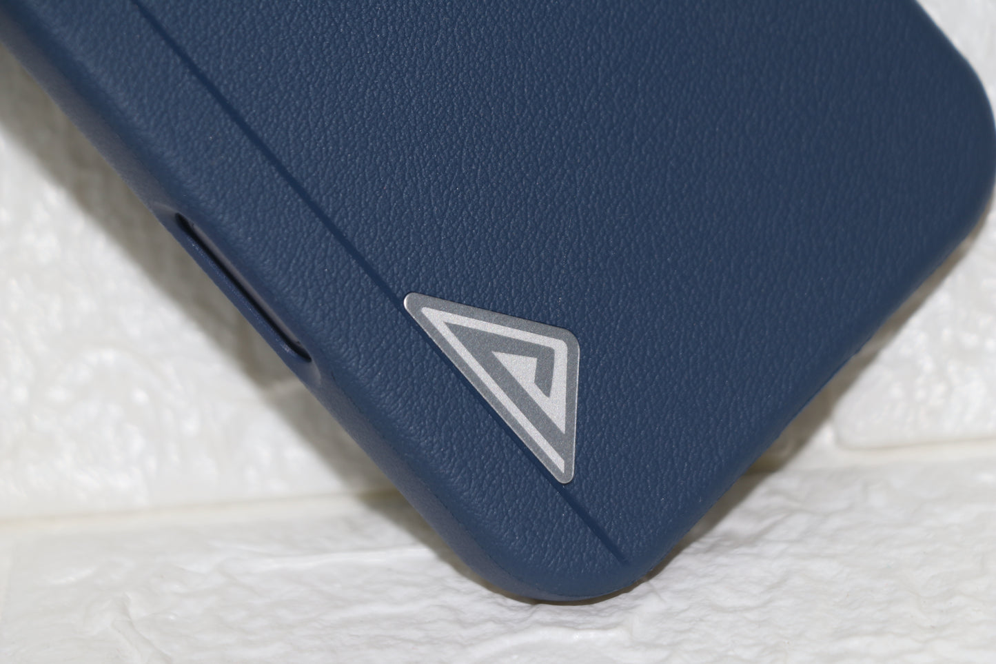 KK Baron Leather — iPhone 17 Pro