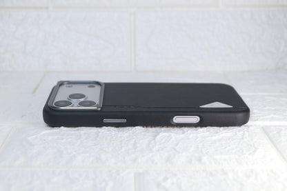 KK Baron Leather — iPhone 17 Pro